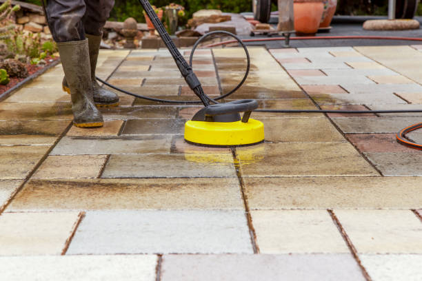Best Sidewalk and Walkway Pressure Cleaning in South Milwaukee, WI